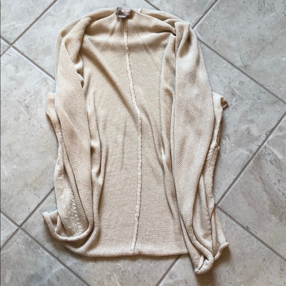 Short sleeved cardigan
